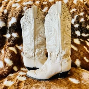 Vintage Tony Lama White Cream BoHo Festival Chic Western Leather Boots 6.5